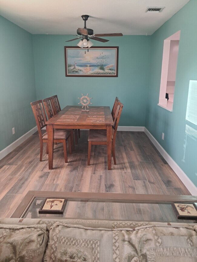 Foto del edificio - 17274 Whitewater Ct