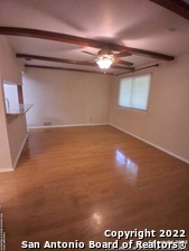 Building Photo - Nice Single Story Home In Excellent Condition