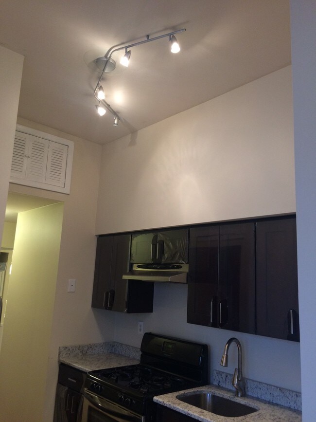 1470 Campbell St Unit Gf Rahway Nj 07065 Condo For Rent In