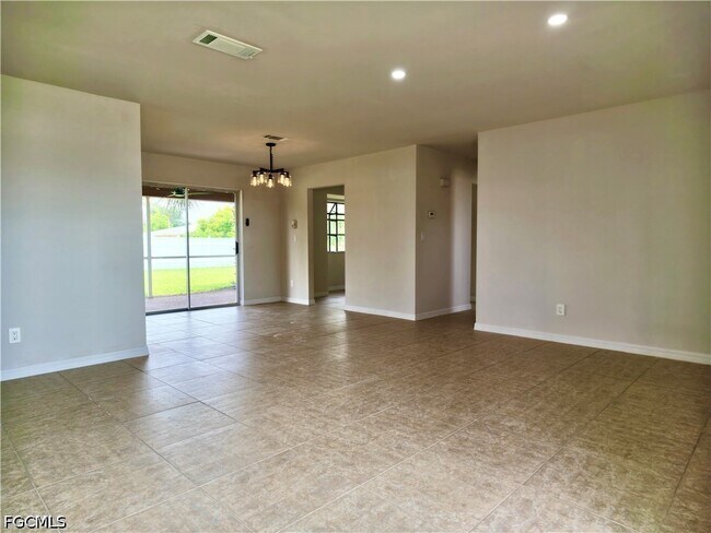 Foto del edificio - 1429 SE 44th St