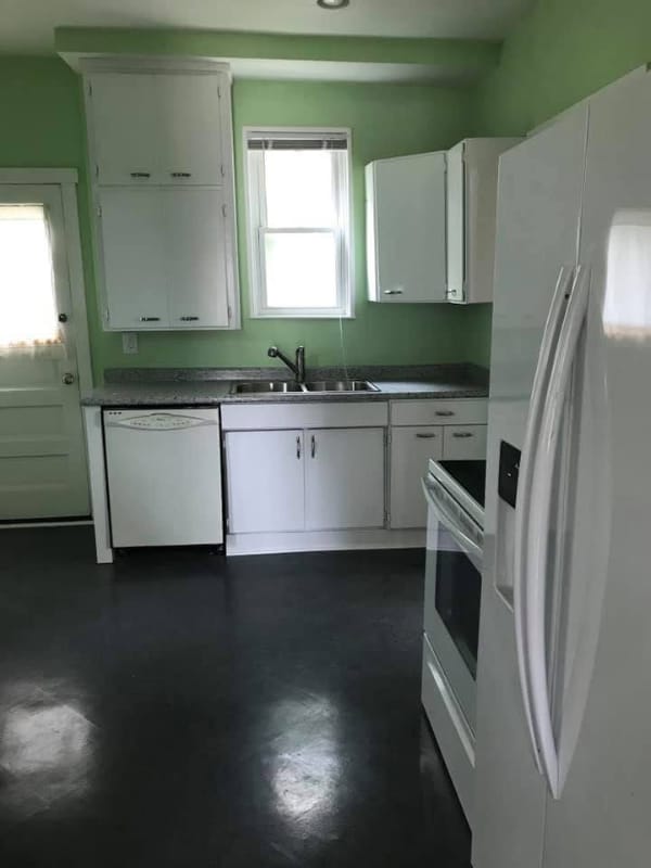 Foto del edificio - 141 W Northwood Ave