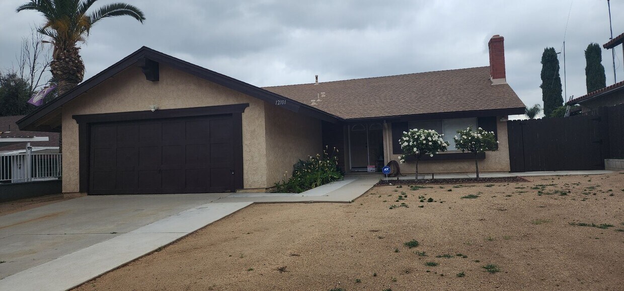 Foto principal - Beautiful 3 bedroom home