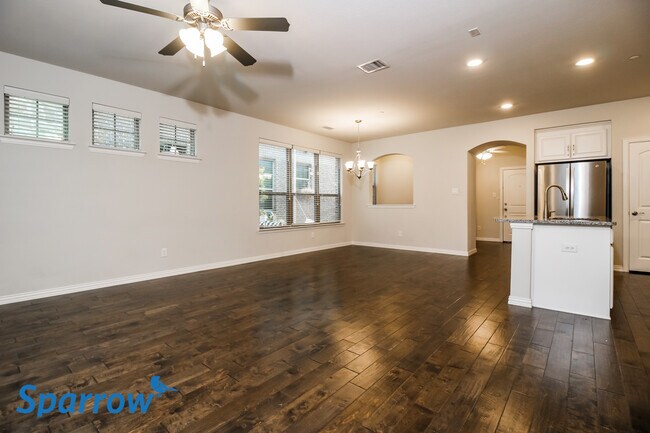 Foto del edificio - 4417 Blackjack Oak Drive