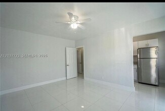 Building Photo - 7935 Crespi Blvd