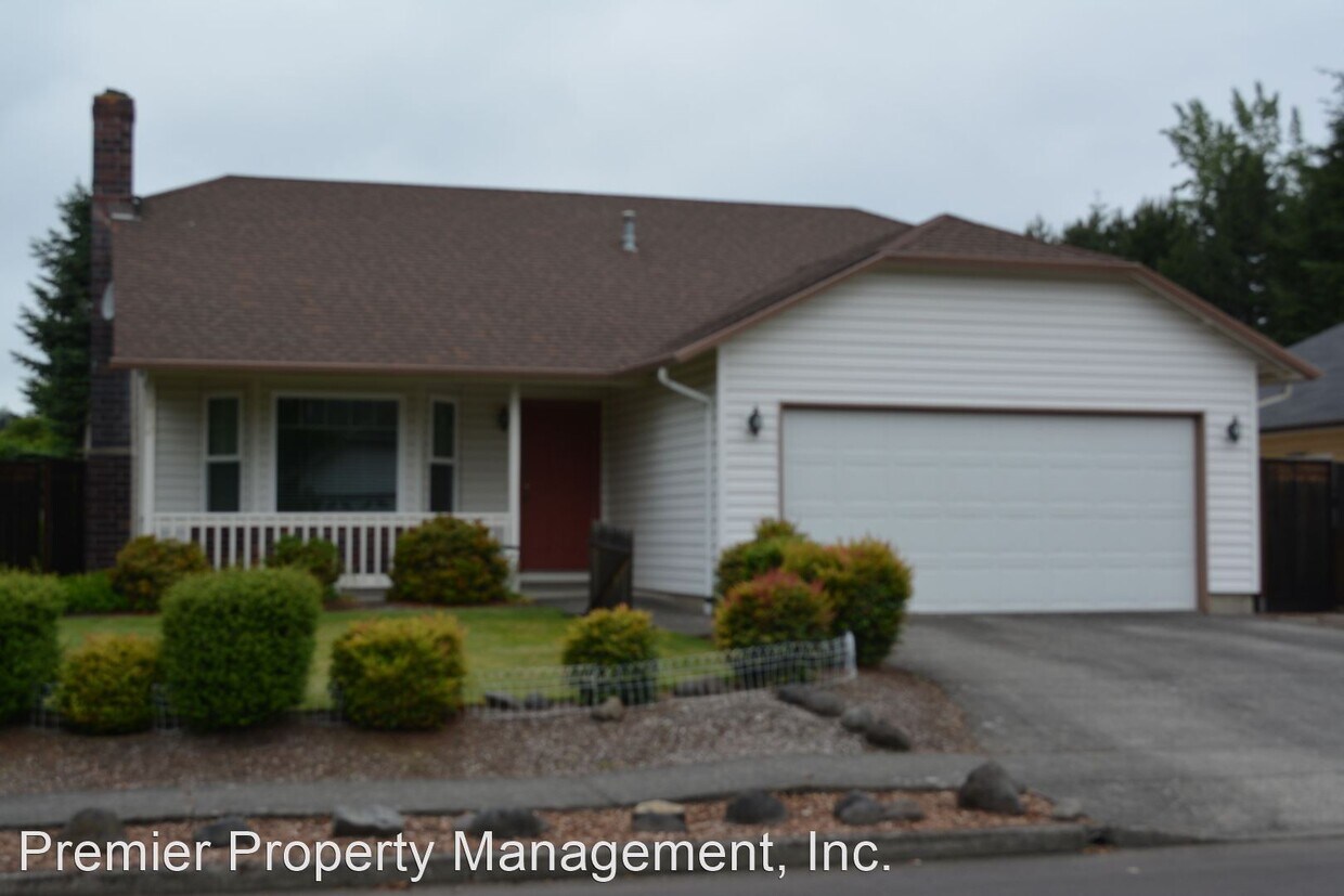 Primary Photo - 3 br, 2 bath House - 412 NE 175th Ave