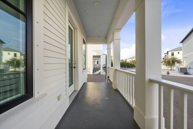 Foto del edificio - 7 West Gate-SI ID1322626P