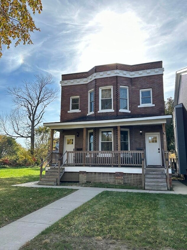 Primary Photo - 222 Harper Ave