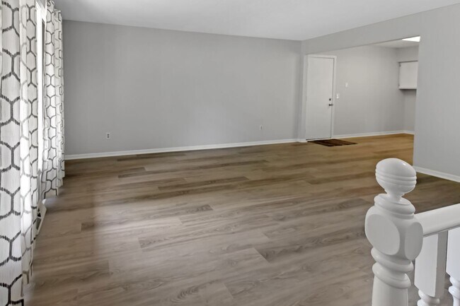Building Photo - 1155 North Hampton Drive NE