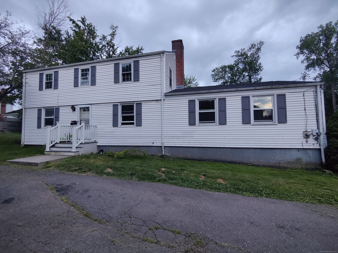 Primary Photo - 1254 Trout Brook Dr