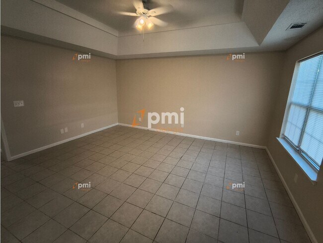 Foto del edificio - 125 Orchard Pass