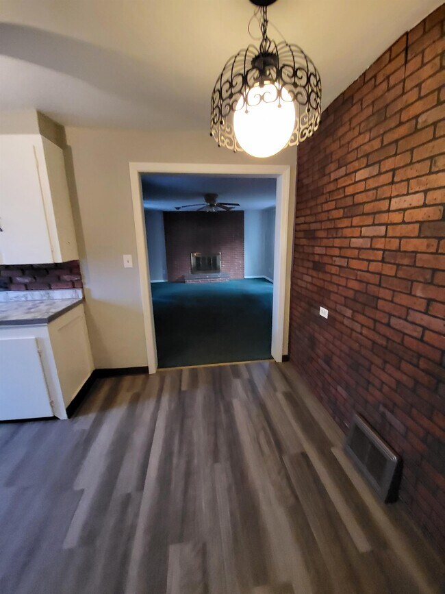 Foto del edificio - 3483 Hadley Ave
