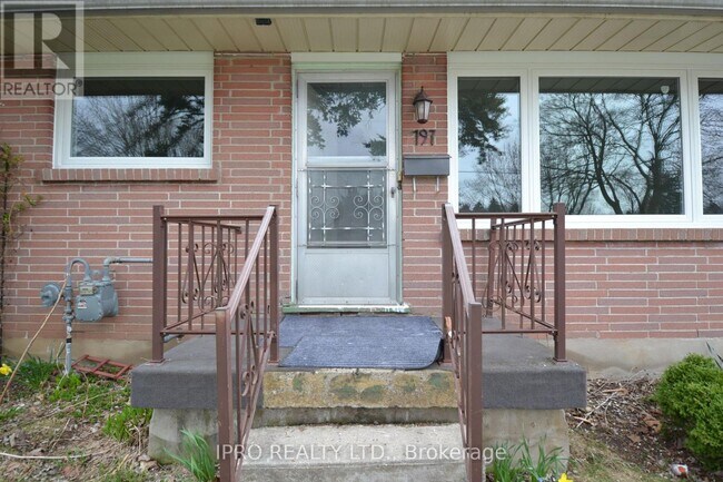 Building Photo - 197 Goddard Blvd