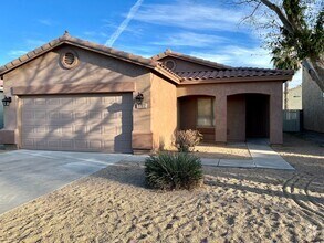 Building Photo - 597 E Red Rock Trail