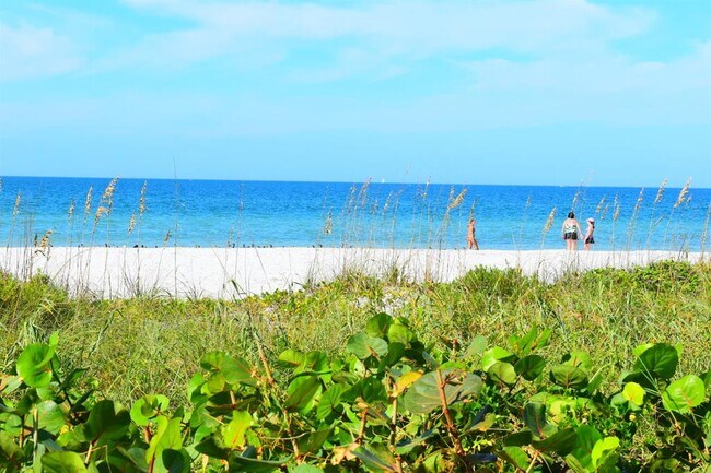 Foto del edificio - 3210 Gulf Blvd