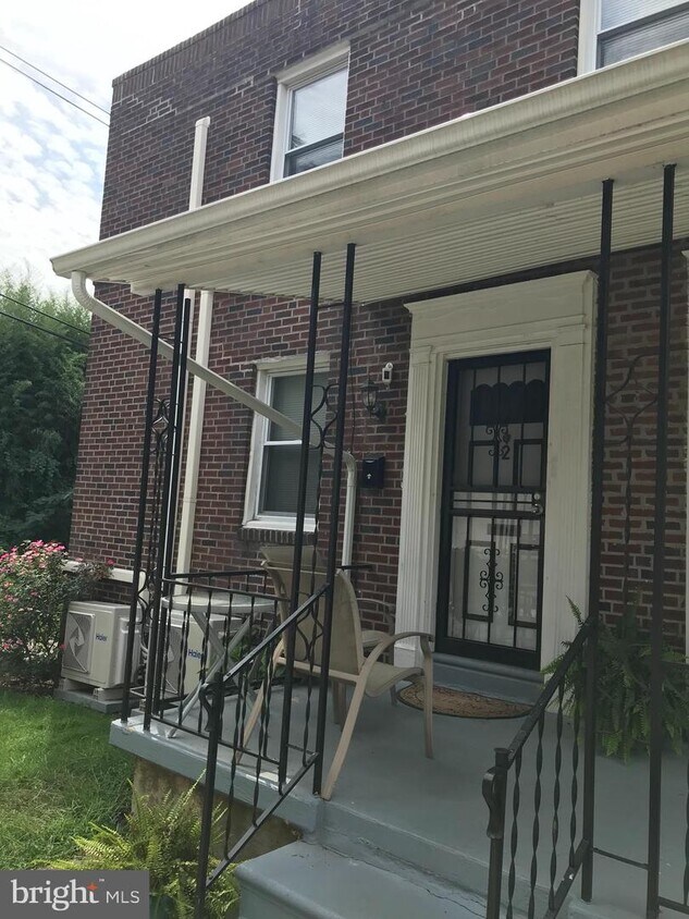 Foto principal - 641 Park Ln