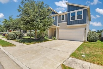Building Photo - 11732 Saddle Rock Dr