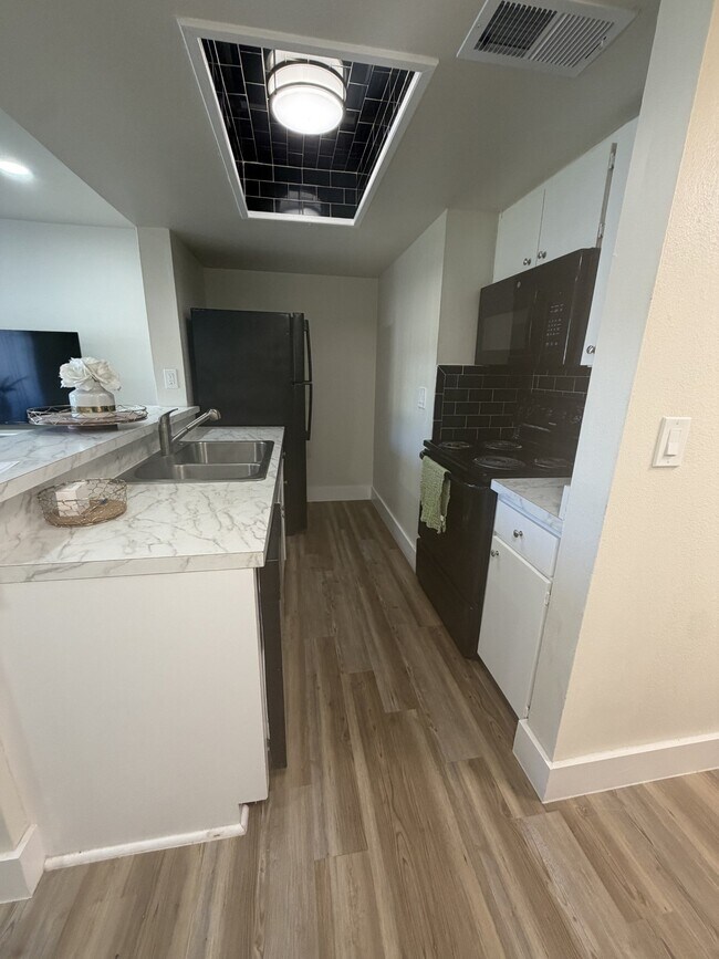 Foto del edificio - 4201 49th Street N