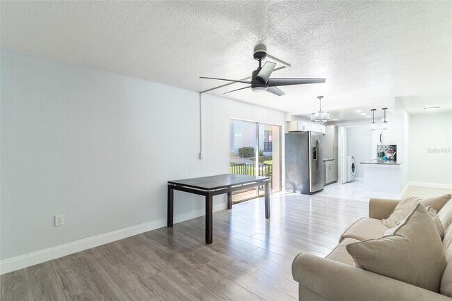 Foto del edificio - 1550 11th St NE