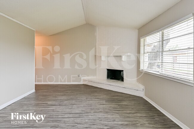 Foto del edificio - 4927 Kilkenny Dr