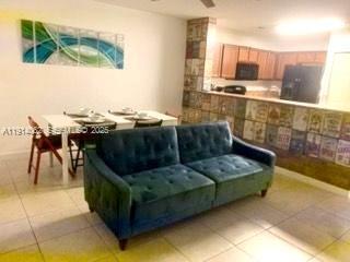 Foto del edificio - 1018 Foster Rd