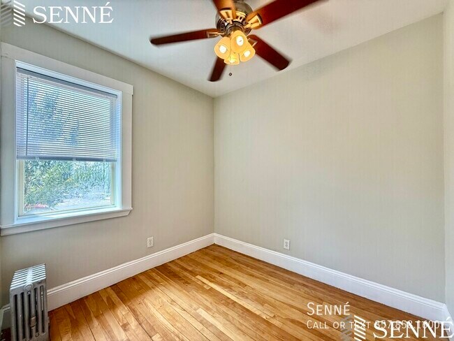 Foto del edificio - 6 Sherborn Ct