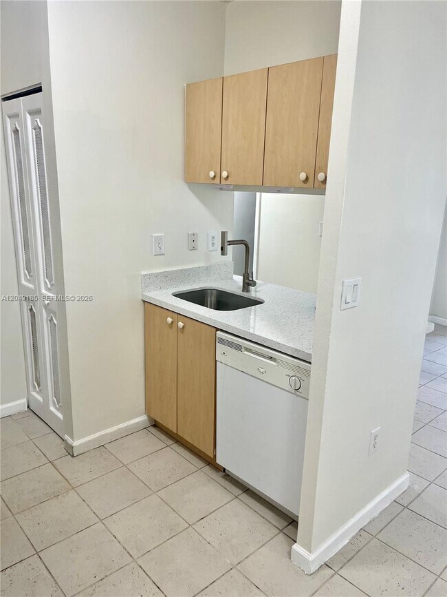 Foto del edificio - 15699 SW 73rd Cir Terrace