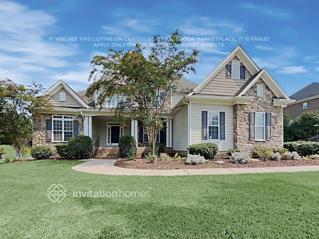 Building Photo - 2104 Madeira Cir