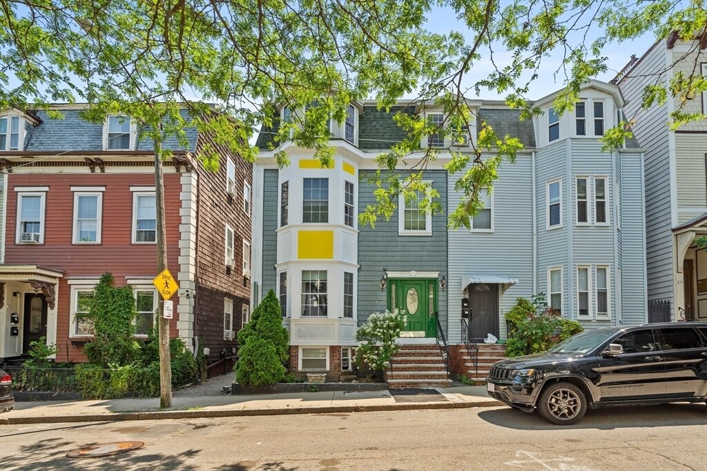 Primary Photo - 16 Gates St