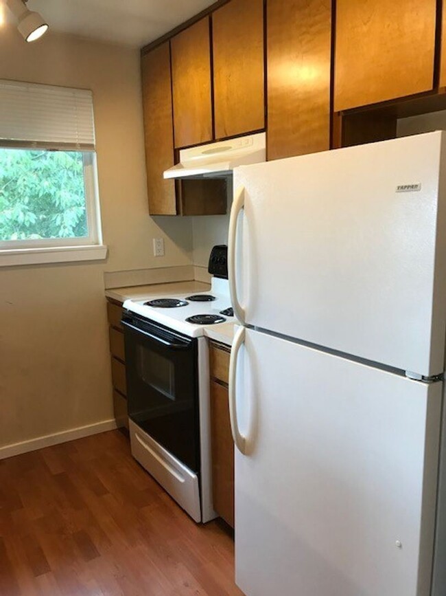 Foto del edificio - 9717 Danwood Ln NW