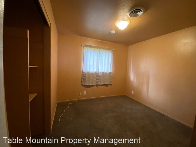 Building Photo - 3 br, 1 bath House - 6 Las Plumas Way