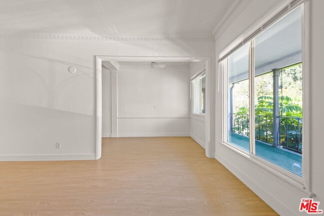 Building Photo - 186 N Clark Dr