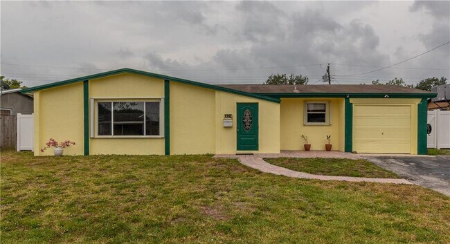 Building Photo - 6560 Hayes St