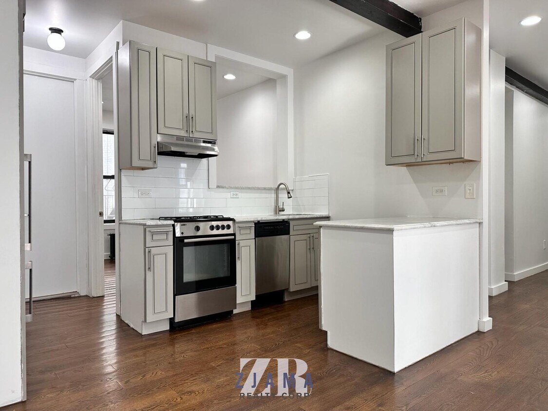 Foto principal - 410 Eastern Pkwy