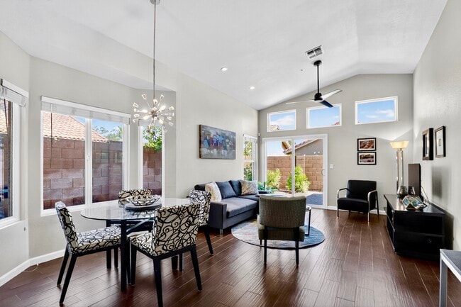 Building Photo - 8828 E Riviera Dr