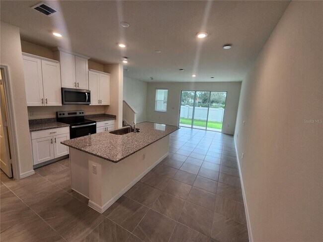 Foto del edificio - 4429 Small Creek Rd