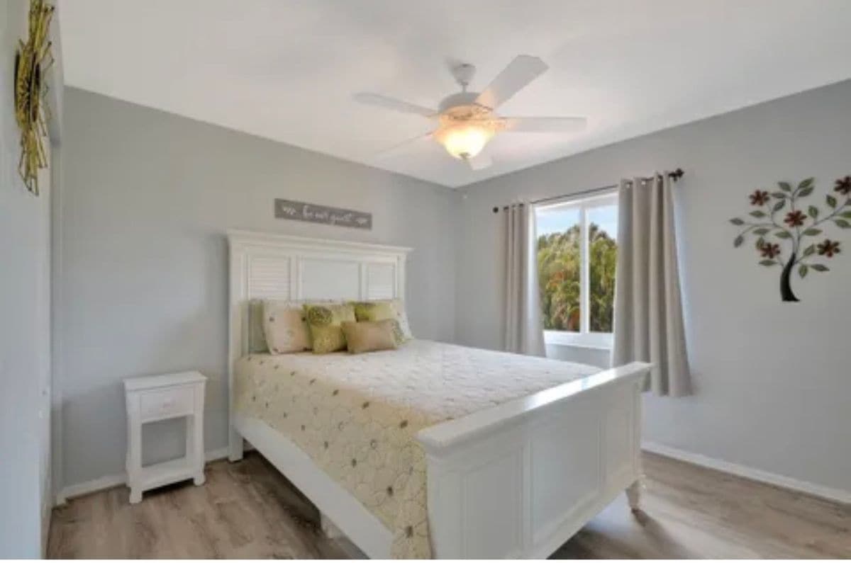 Building Photo - 201 Seminole Lakes Dr