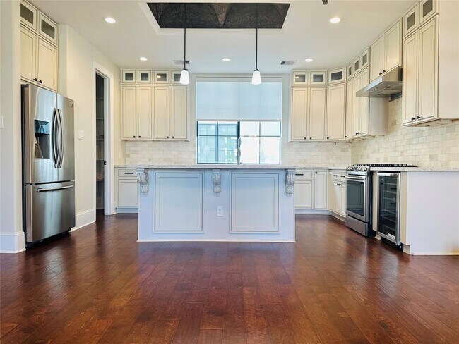 Foto del edificio - 2769 Freund St