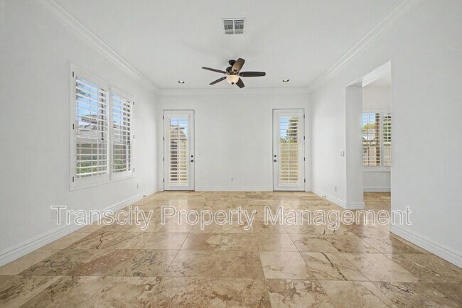 Foto del edificio - 111 W Missouri Ave