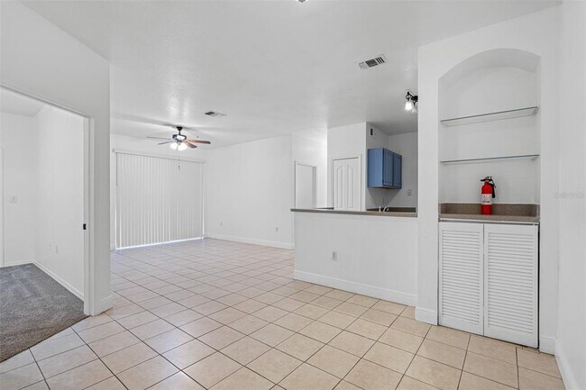 Foto del edificio - 5713 Legacy Crescent Pl