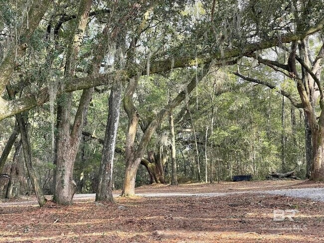 Foto del edificio - 6621 Purvis Rd