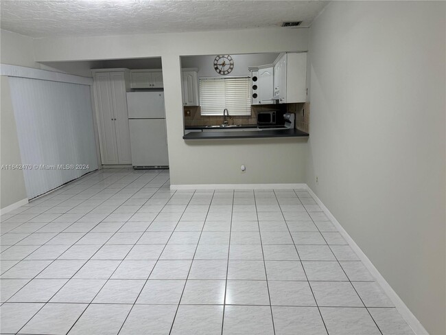 Building Photo - 13267 NW 5th St
