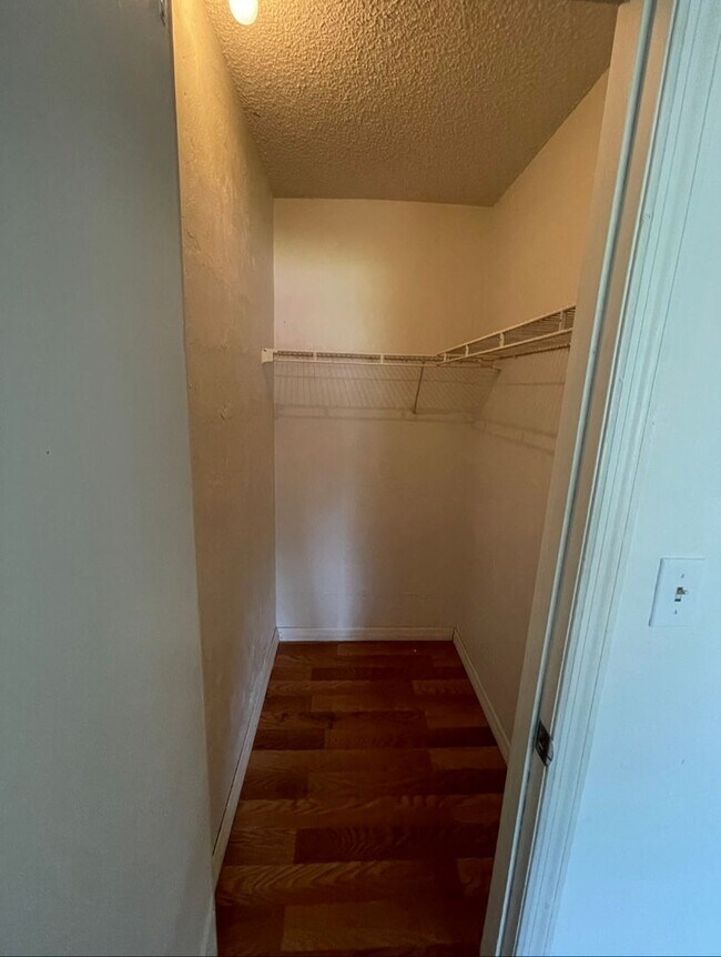 Foto del edificio - 2 Bedroom 2 Bath Apartment Home *** Limite...
