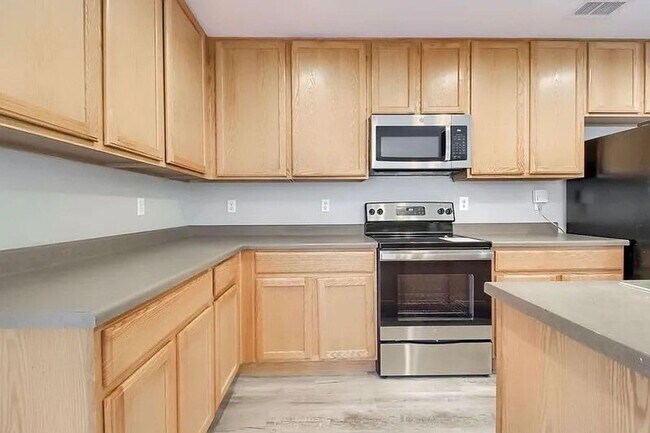 Foto del edificio - Beautiful 3 bedroom Townhome in Green Valley Ranch