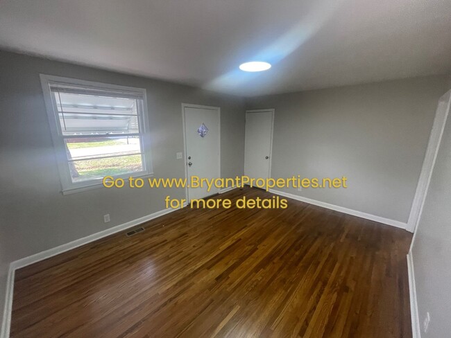 Building Photo - Nashville - 2 Bedroom