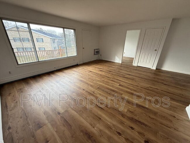 Foto del edificio - 139 Heidel Rd