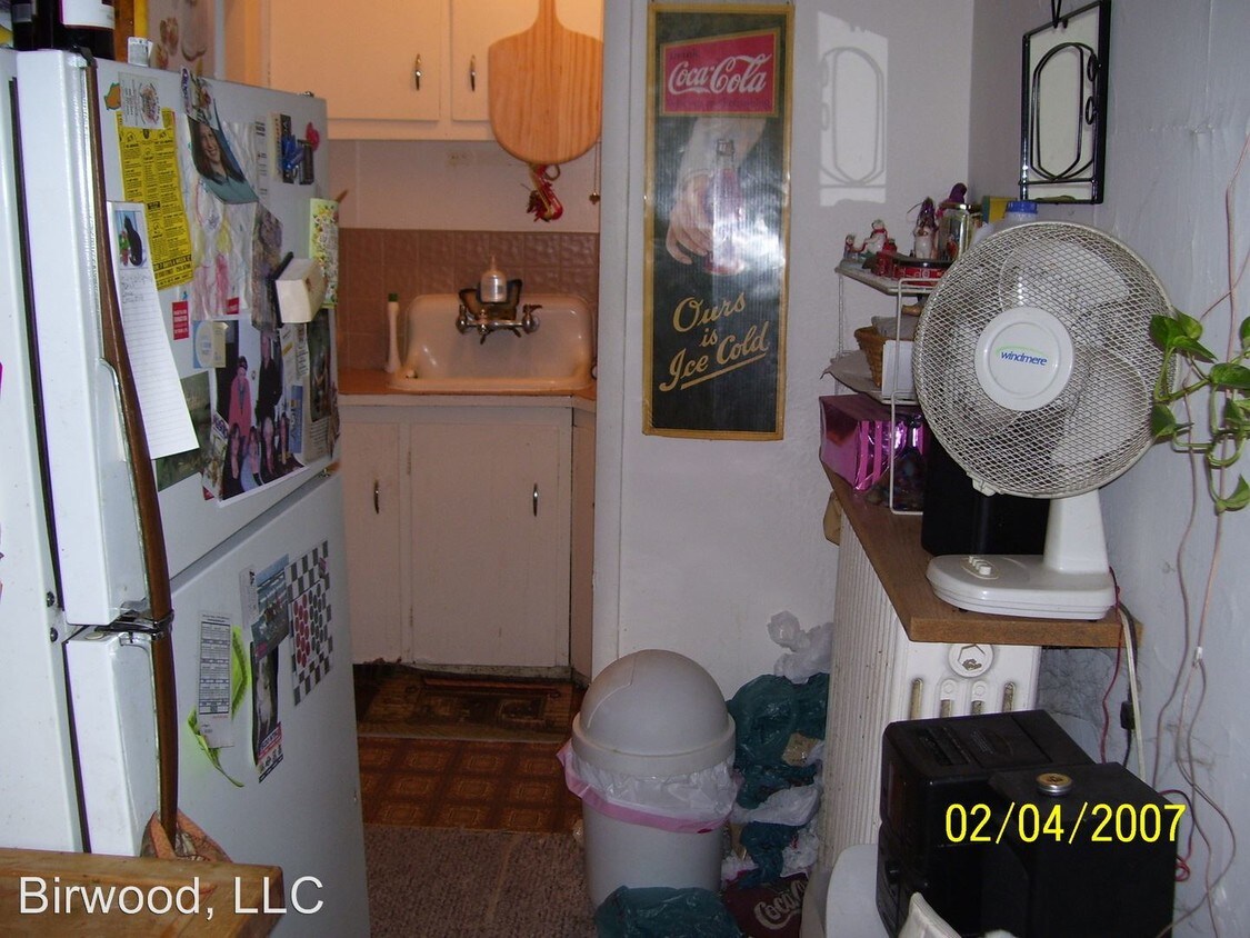 Foto del edificio - 121 E Johnson St