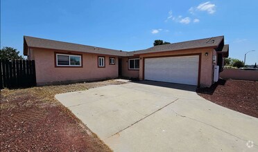 Building Photo - 1621 Jade Ave