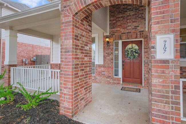 Foto del edificio - 9107 Huckinston Ct