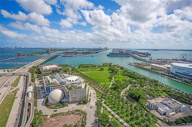 Foto del edificio - 1100 Biscayne Blvd