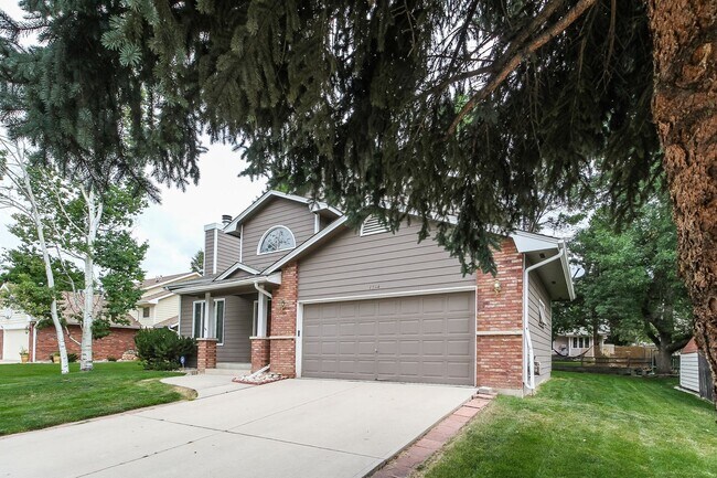 Foto del edificio - Spacious 3-Bedroom Home with Unfinished Basement in Prime Midtown Fort Collins Location